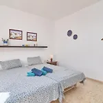 Апартаменты Calle Isabel 13 Нерха